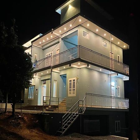 The Karlyle Homestay Vaduvanchal Экстерьер фото